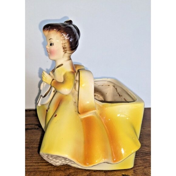 🌼 Vintage Rubens Originals planter featuring a Southern Belle in a Yellow Dress - Picture 2 of 8